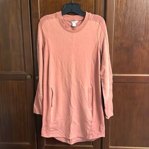 Women’s Athleta dress with pockets